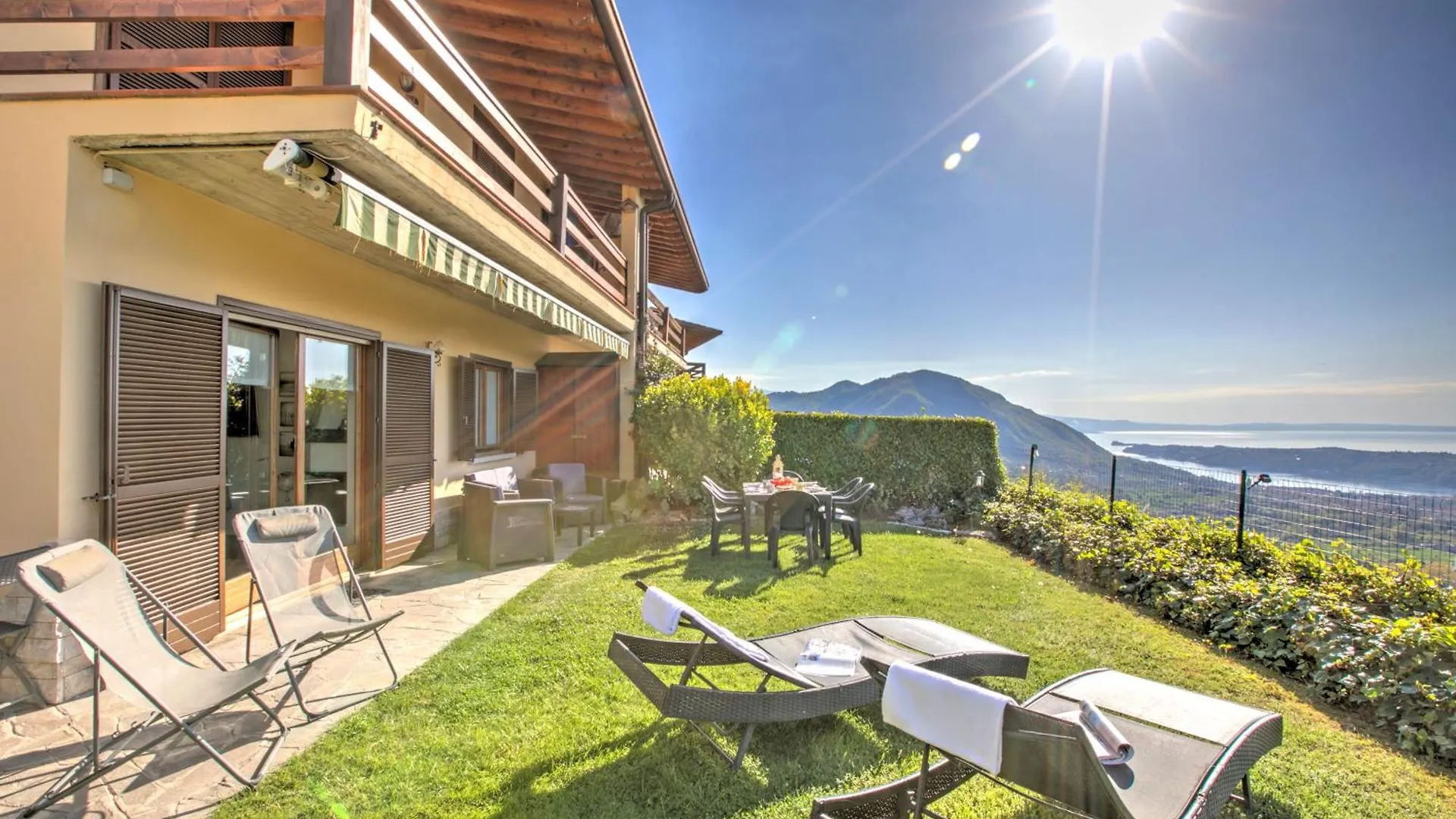 Amirovista Lake View & Shared Pool - Happy Rentals location