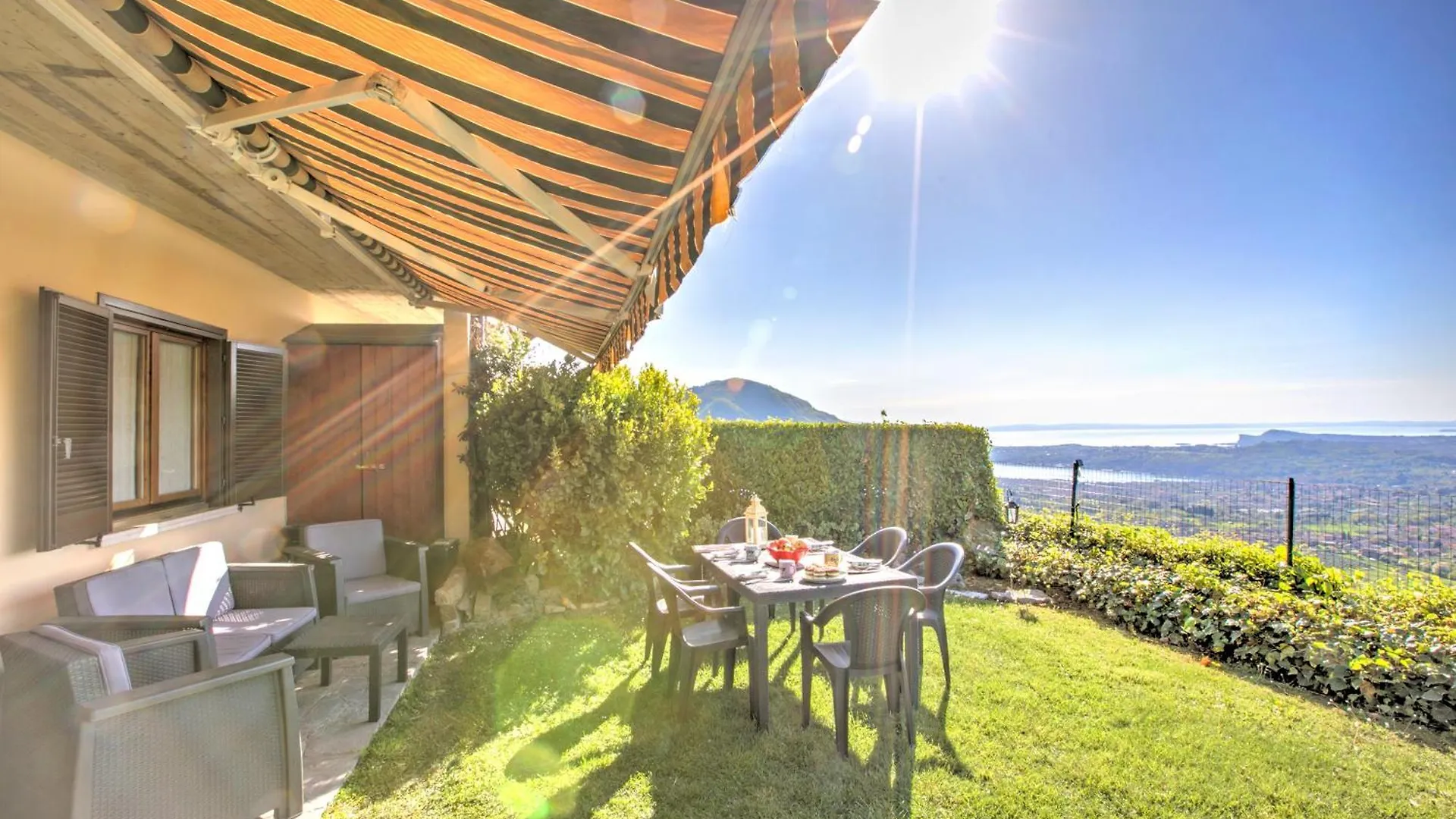 Apartment Amirovista Lake View & Shared Pool - Happy Rentals Villanuova sul clisi