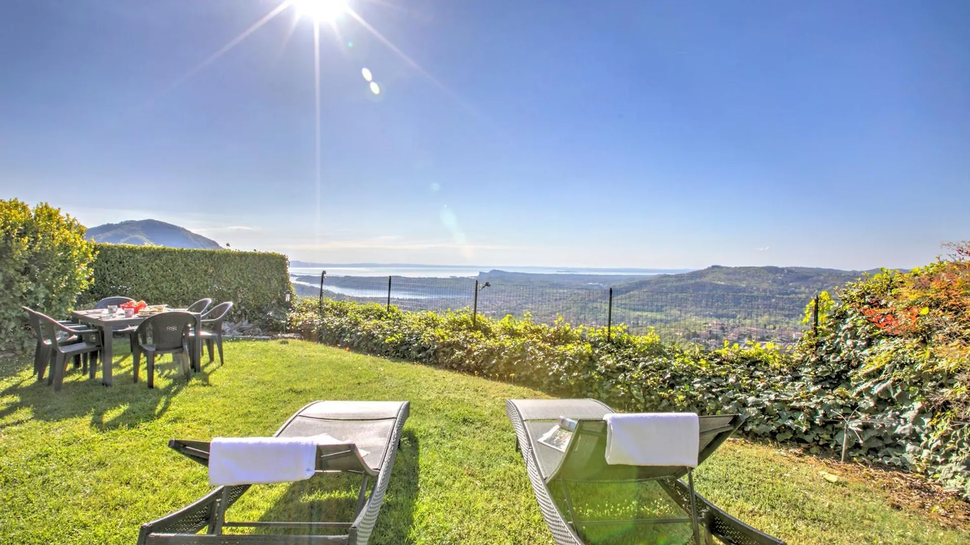 Amirovista Lake View & Shared Pool - Happy Rentals Villanuova sul clisi Apartment
